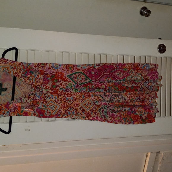 Lauren Ralph Lauren Dresses & Skirts - Lauren Ralph Lauren beautiful floral dress